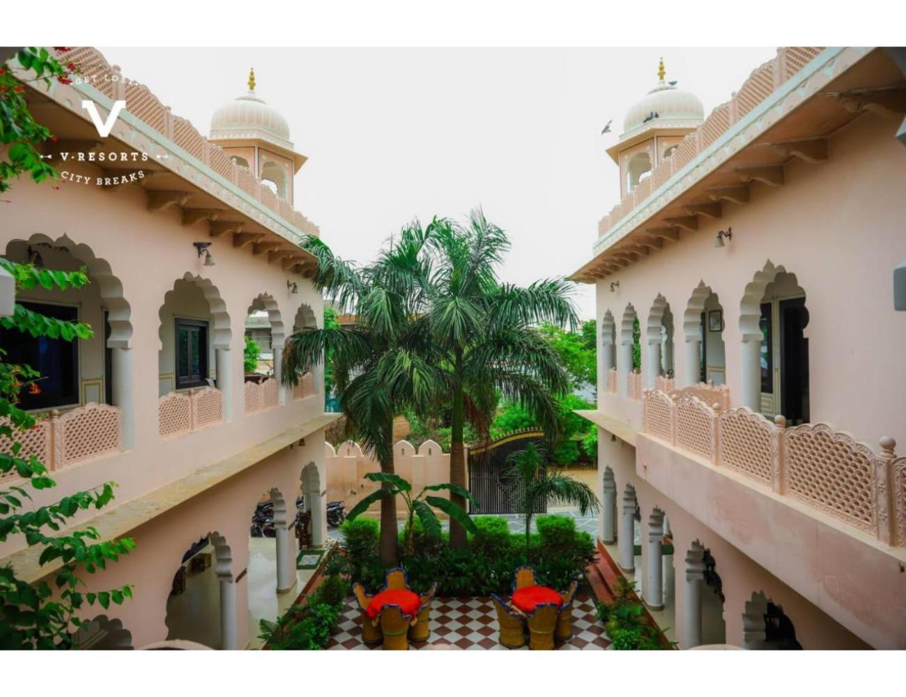 Hotel Kiran Villa Palace, Bharatpur Bagian luar foto